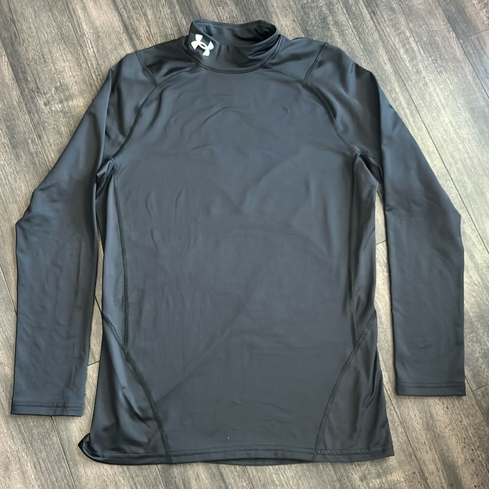 Under Armour Men's Size Medium Cold Gear Compression Type Shirt
